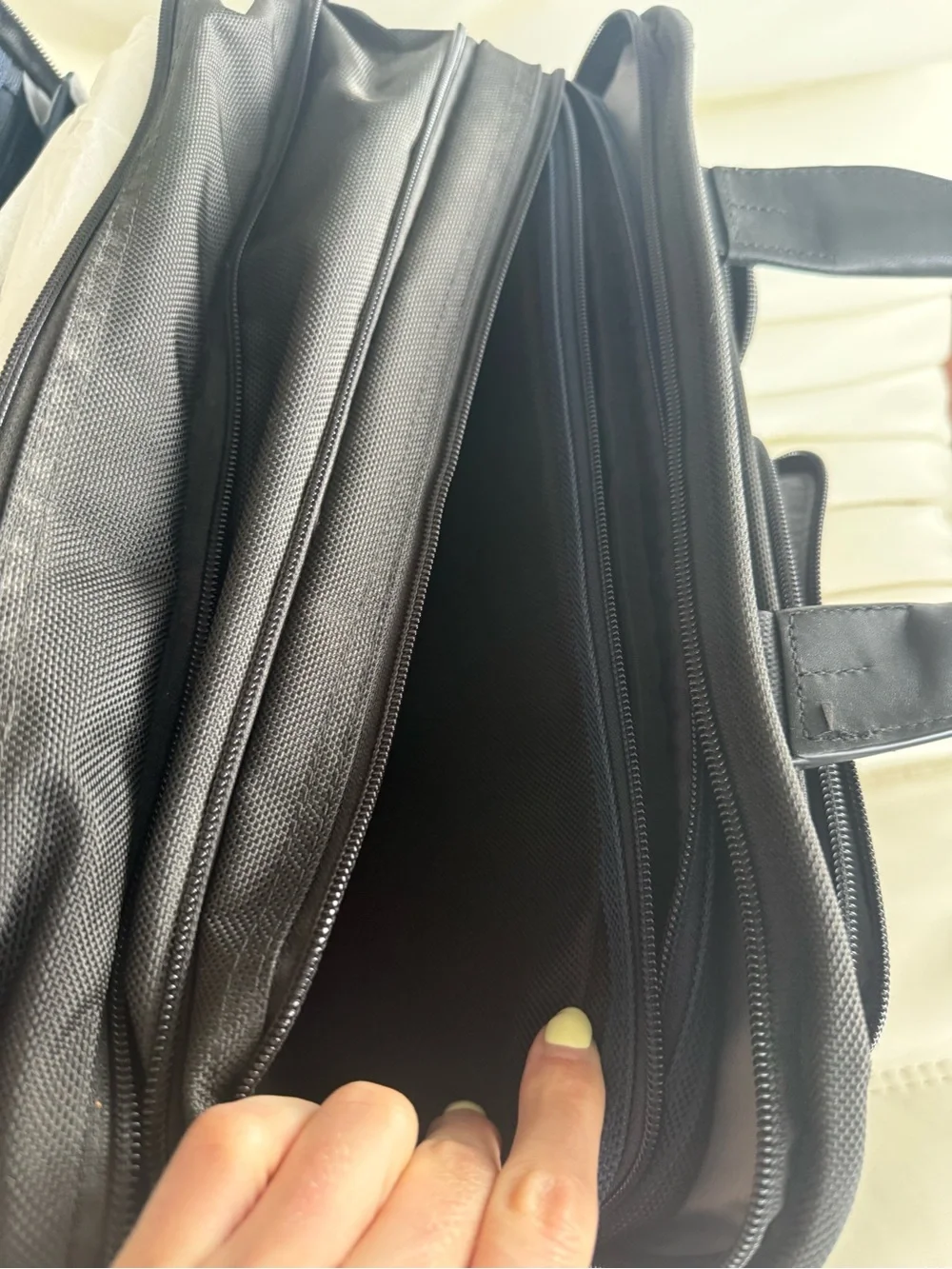 Tumi Alpha expandable travel bag- Travel & Work Bag with laptop case